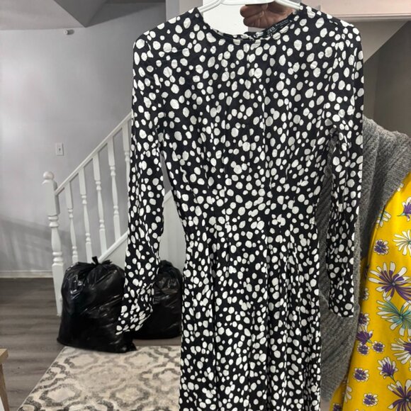Long Sleeve Midi Dress Zara - Picture 1 of 2